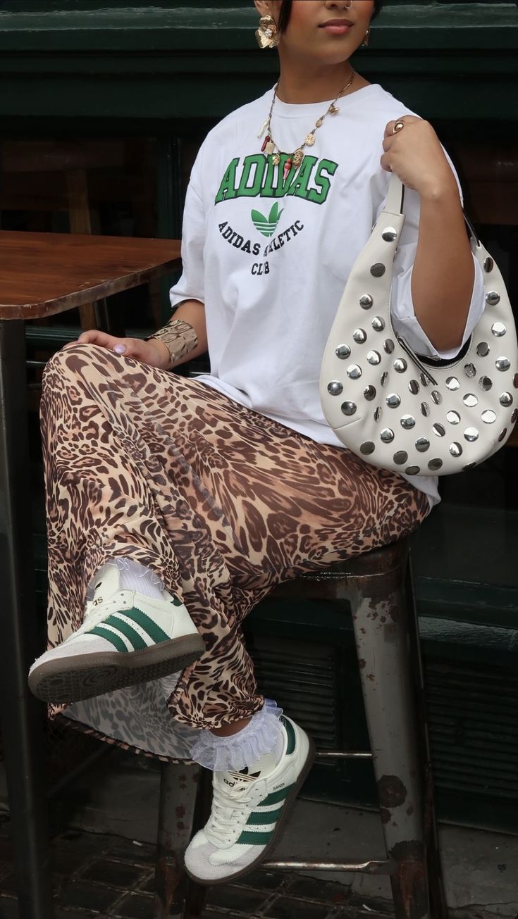 ADIDAS Tee Shirt