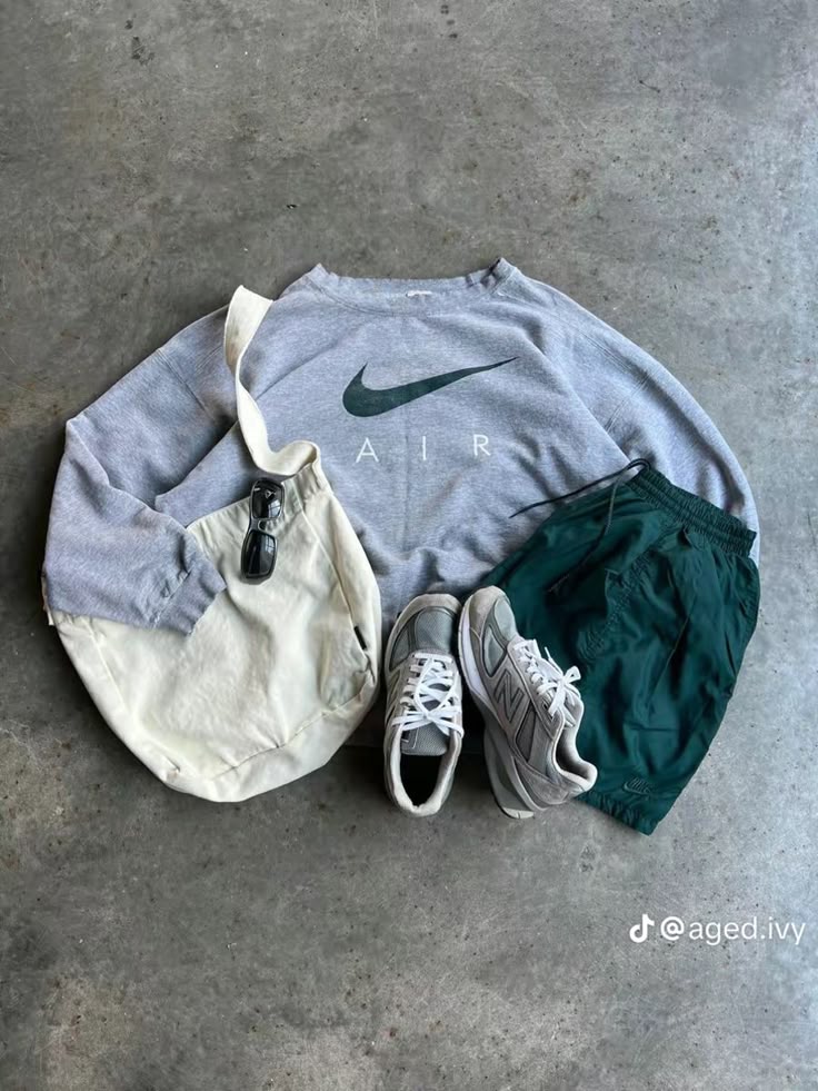 Laid-Back Fashion Fit
