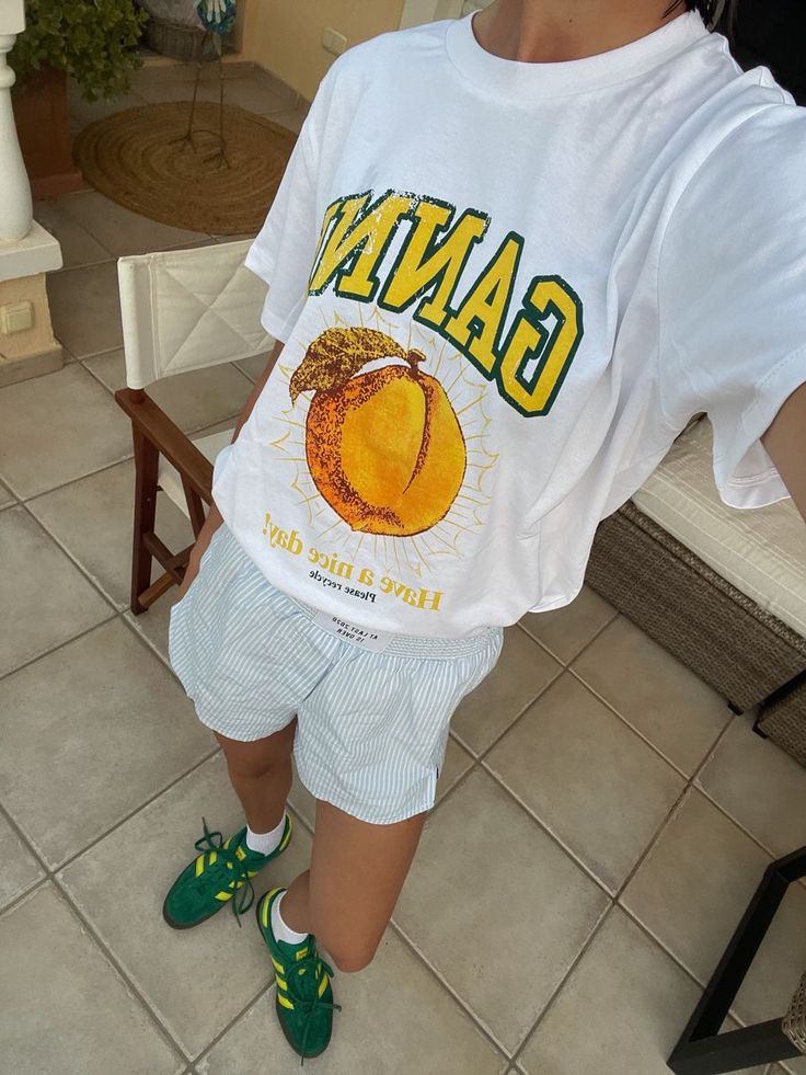 Ganni Tee shirt