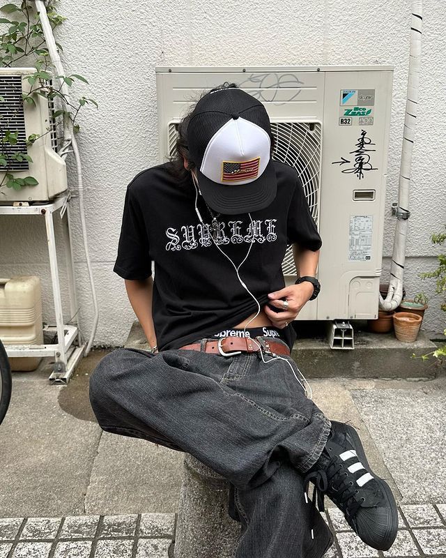 Black Tee Shirt 19