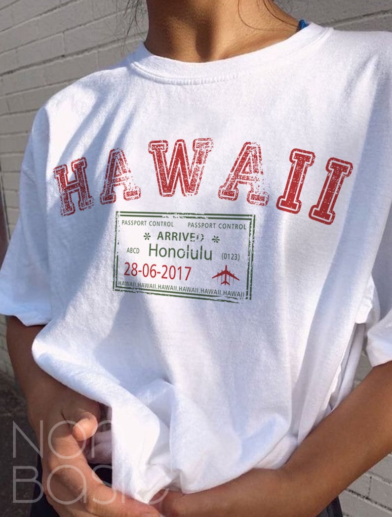 Hawaii Vacation Tshirt ,Beach Trip , Hawaii Trip Shirt , Old School Style Hawaii Tee , Hawaii Lover Shirt ,Hawaii City Shirt, Collage Style