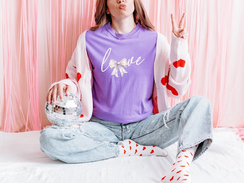 Love Coquette Bow Shirt, Balletcore Valentine's Day Top, Heart Bow Love Word T Shirt for Women, Girly Soft Girl Aesthetic Tee for Galentines