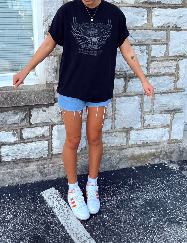 Black Tee Shirt27