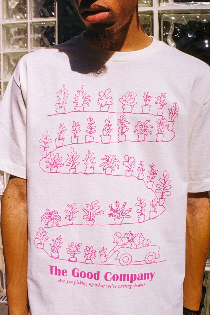 The T-Shirt That‚Äö√Ñ√¥s Anything But Basic