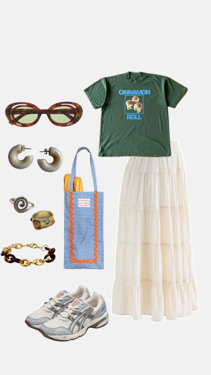CINNAMON ROLL T-Shirt