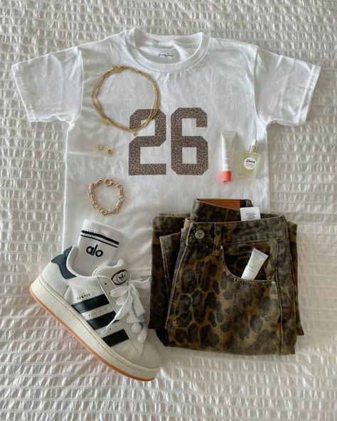 White Tee Shirt For Men And Women