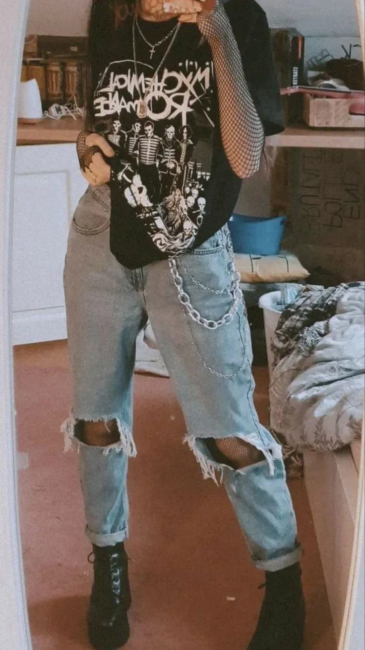 TRENDY FITS TRENDY FITS
