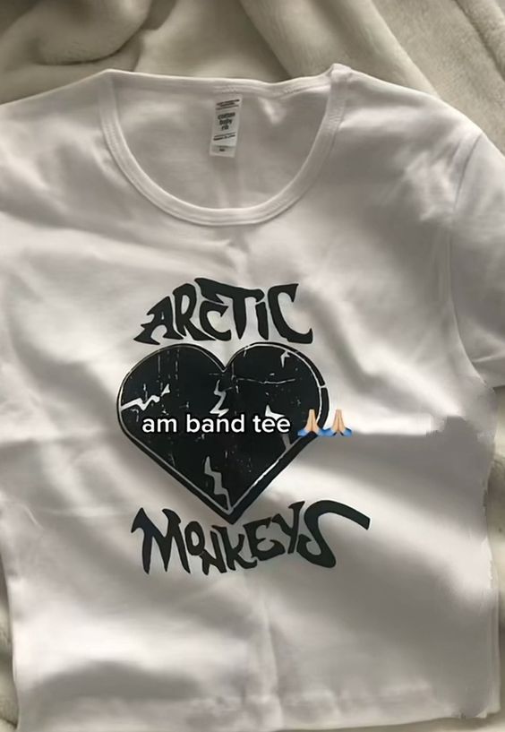 Arctic Monkeys band tee Easy