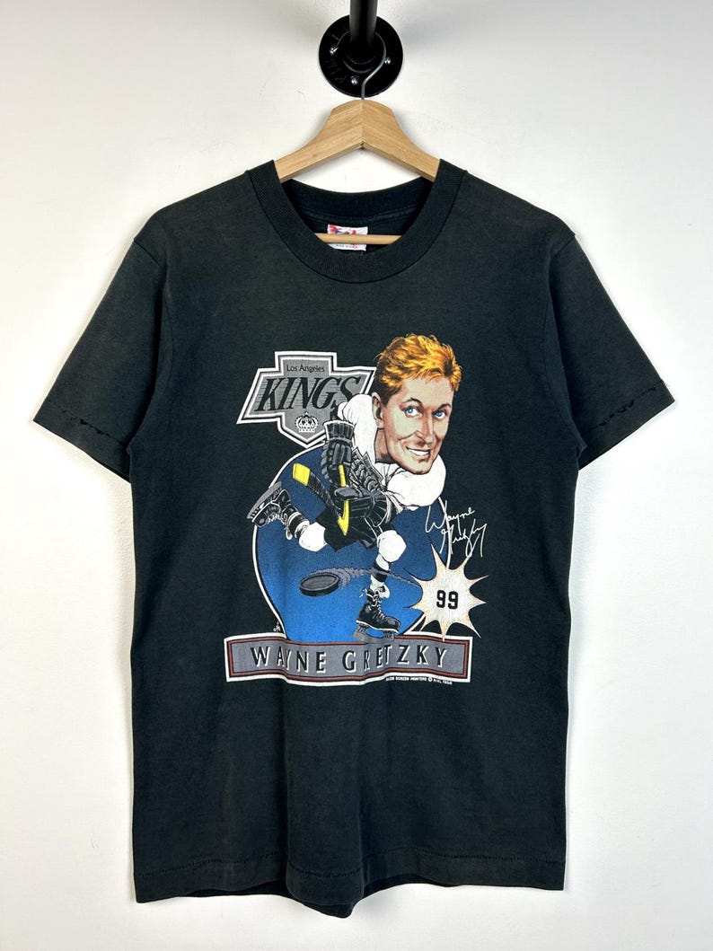 Vintage 90's NHL Salem Los Angeles Kings Wayne Gretzky Black Tee Size MVintage 90's NHL Salem Los Angeles Kings Wayne Gretzky Black Tee Size M For Men And Women