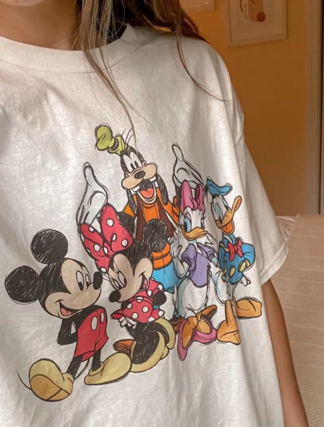 Disneyland Shirts Characters Mickey Mouse and Friends Short Sleeve Shirt OutfitDisneyland Shirts Characters Mickey Mouse and Friends Short Sleeve Shirt Outfit