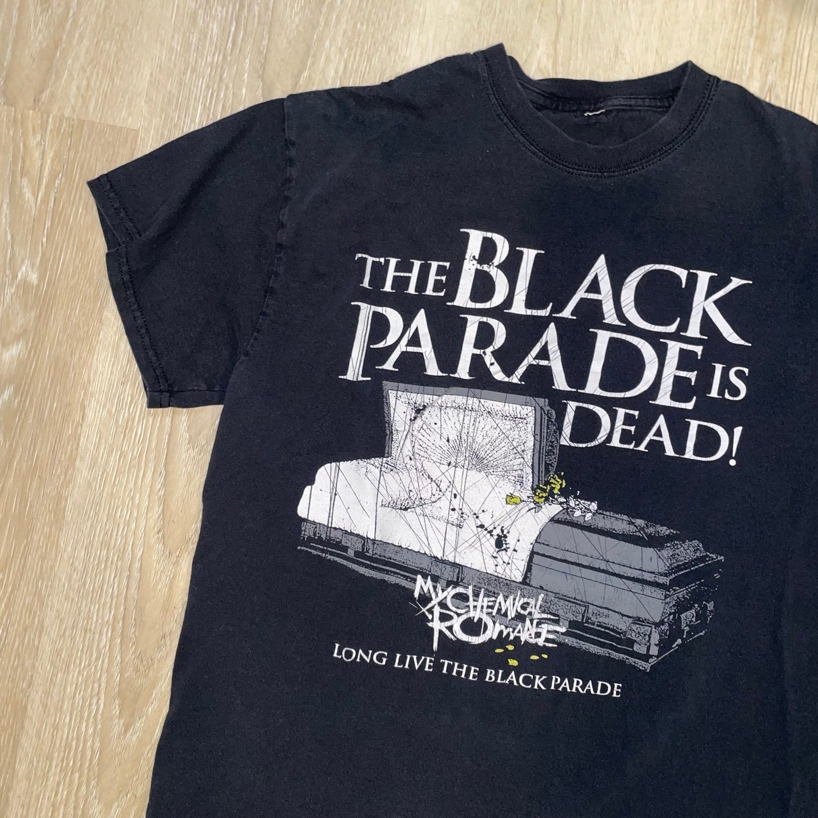 My chemical romance The Black Parade Is Dead Shirt outfitMy chemical romance The Black Parade Is Dead Shirt outfit For Men And Women