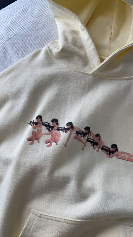 Bikini Girls Hoodie OutfitBikini Girls Hoodie Outfit