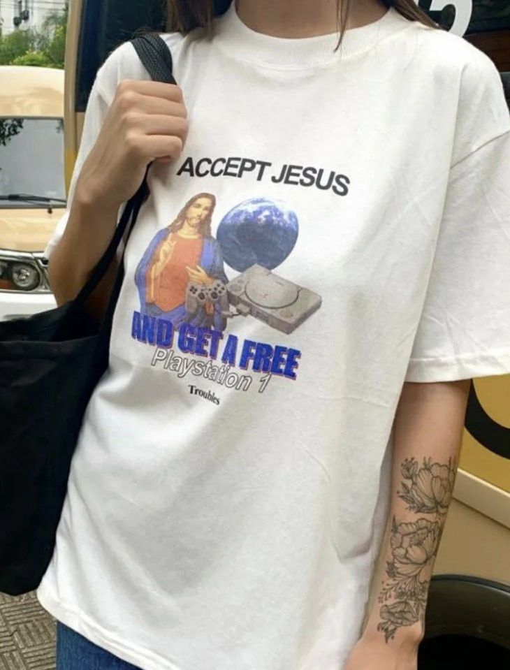 Effortless Chic in a Tee