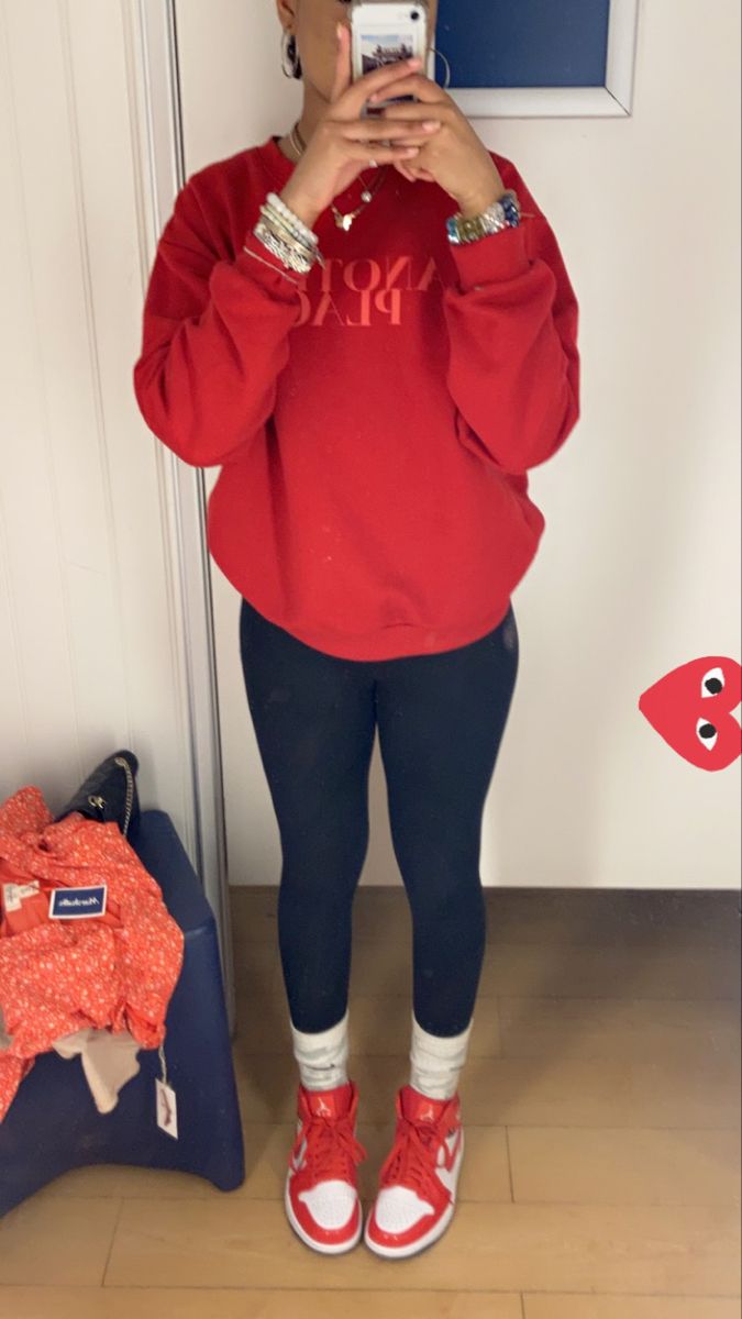 Red Hoddie