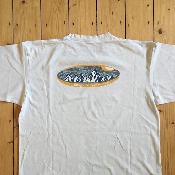 90s Patagonia Oval Logo Tshirt For Men And Women
