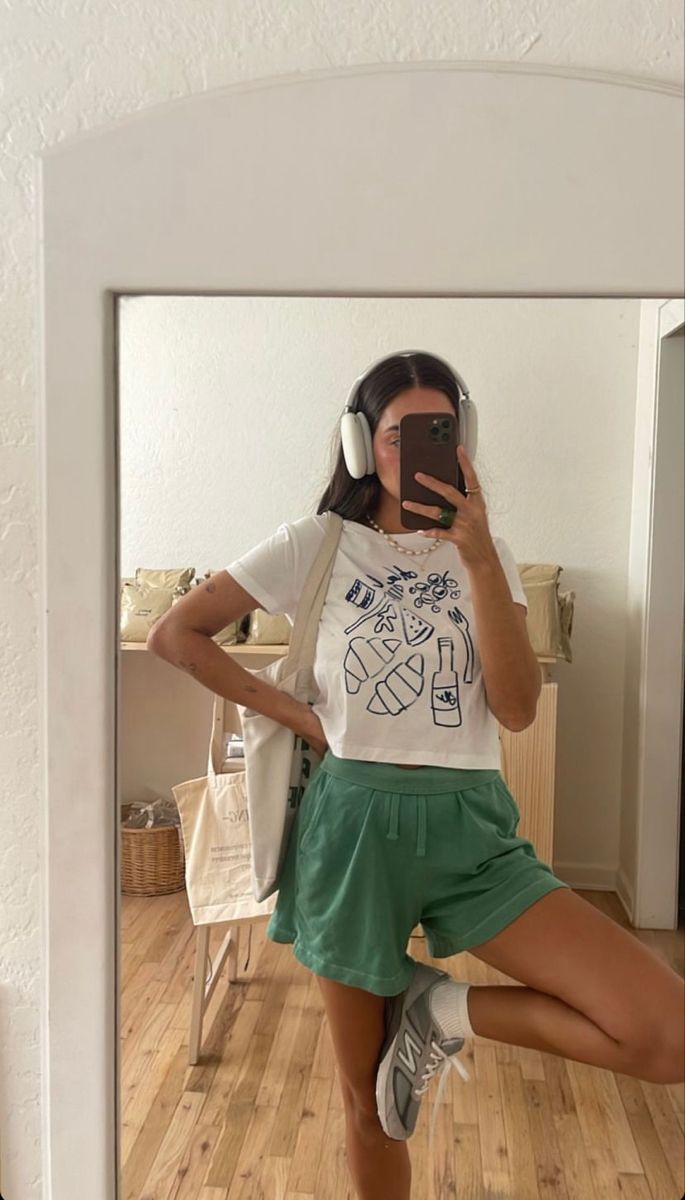 Relaxed Yet Trendy Fit ver1 For Men And Women