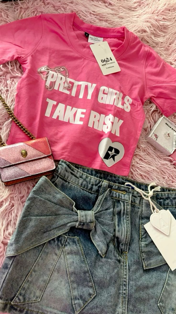 PRETY GIRL TAKE RISK T-SHIRT