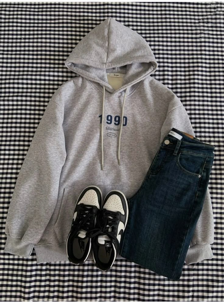 TRendy Hoodie 1
