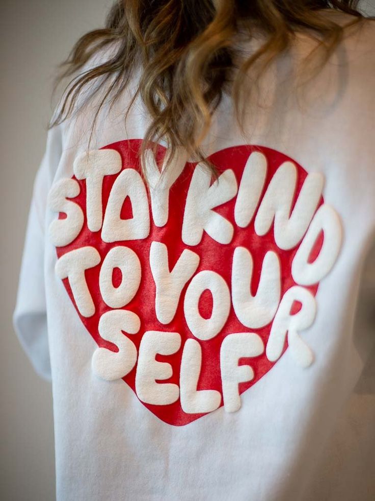 Self Love Sweatshirt ‚Äö√Ñ√¨ White