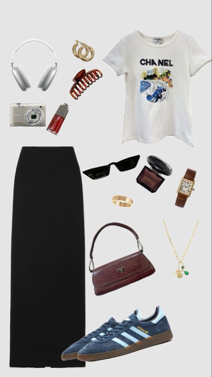 CHANEL T-Shirt