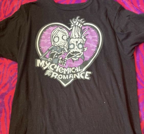 My Chemical Romance v2 t-shirtMy Chemical Romance v2 t-shirt For Men And Women