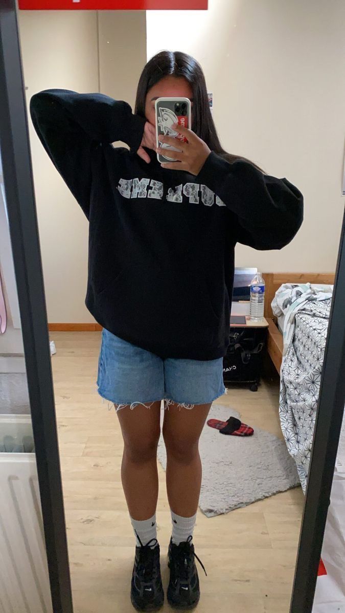 Black Sweatshirt