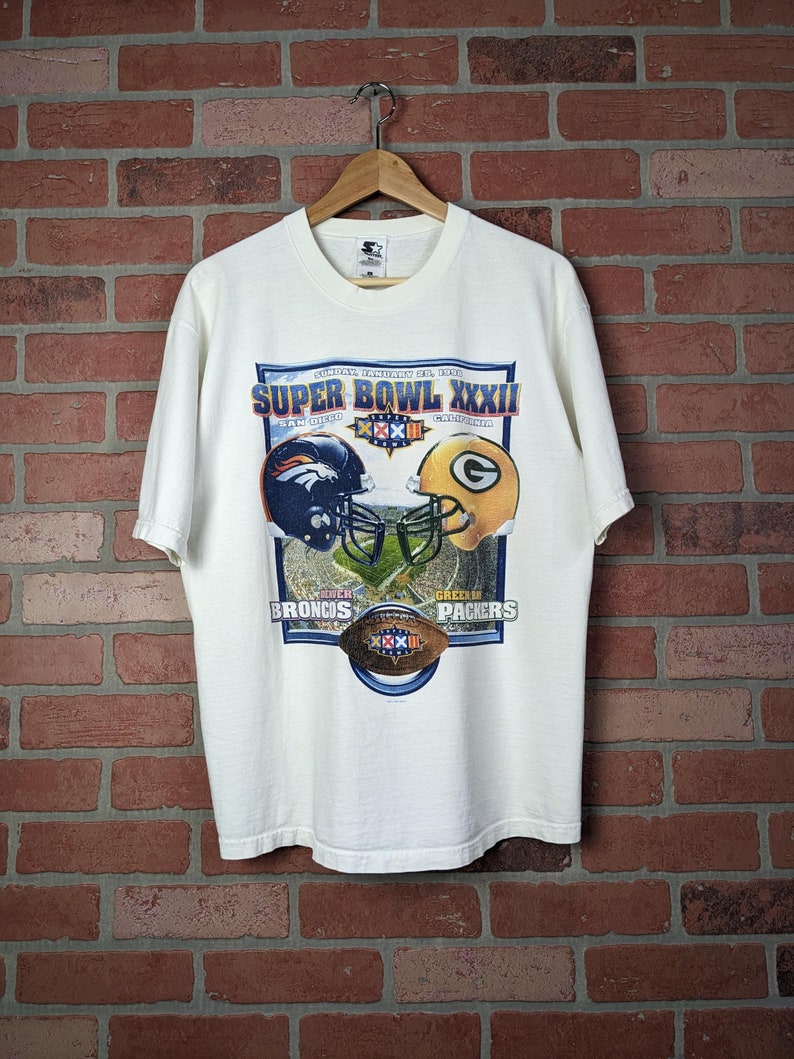 Vintage 1998 Starter NFL Superbowl Champions ORIGINAL Graphic Sports Tee - Large For Men And Women