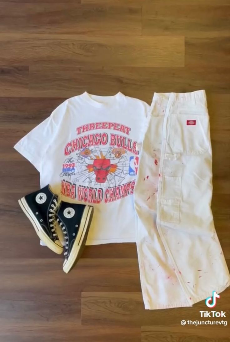 ThreeBeat Chicago BullsT-Shirt