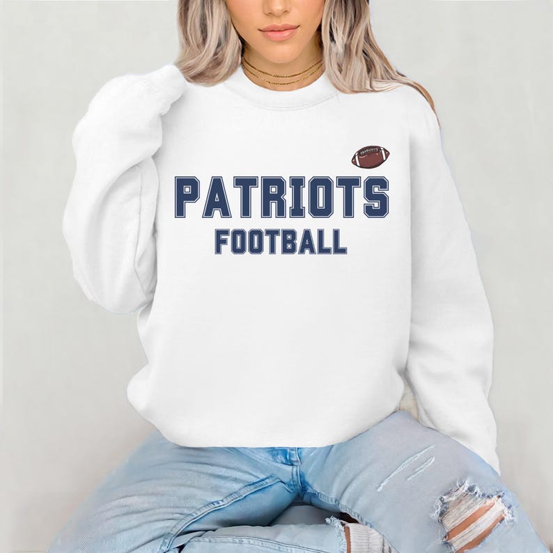 New England Patriots Football Shirt Tom Brady Fan Tee NFL Patriots Super Bow Gift Apparel For Men And Women